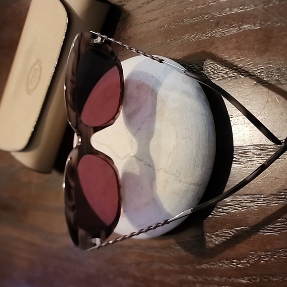 TODS Sunglasses - Picture 9 of 12